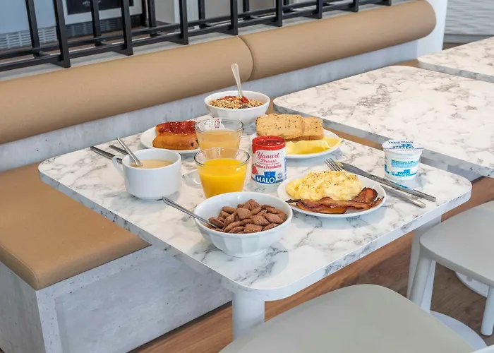 B&B Hotel Marseille Centre La Timone